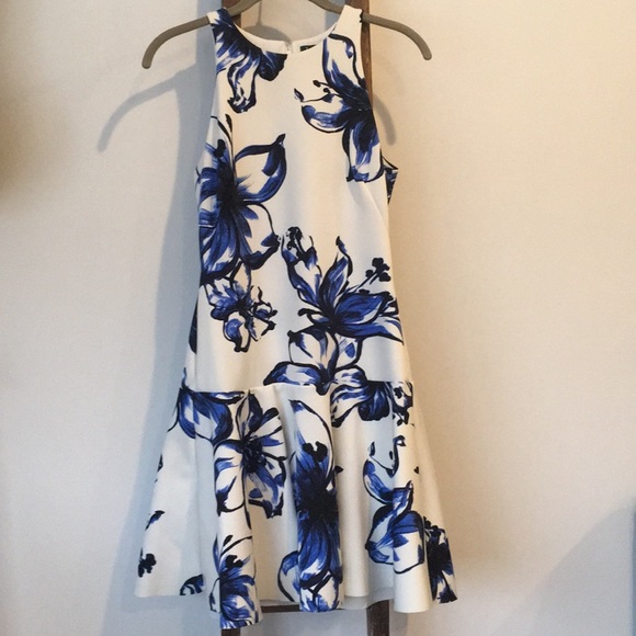 Lauren Ralph Lauren Dresses & Skirts - Lauren Ralph Lauren SZ 4 neoprene floral dress